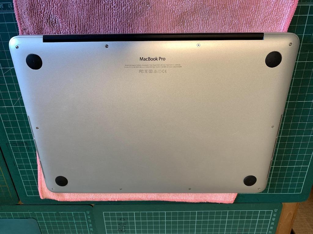 2016 Apple Macbook Pro 13, Retina, i5,16GB RAM, 1TB SSD, Magic滑鼠