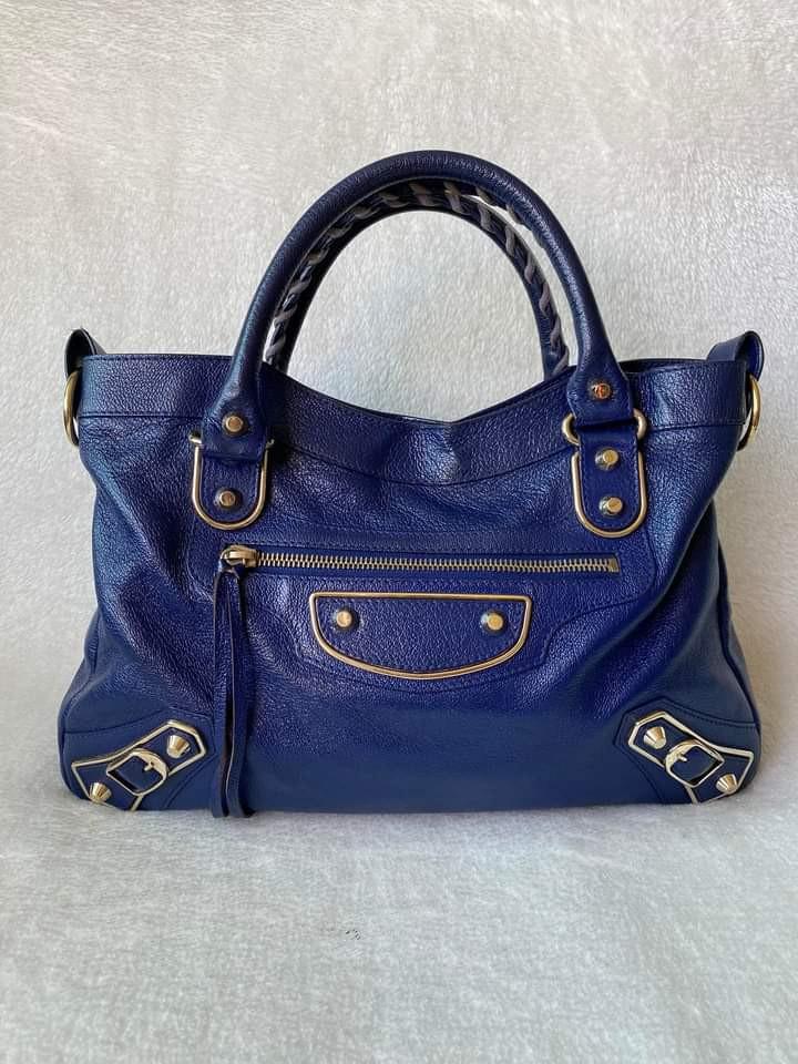 Balenciaga metallic edge town deals