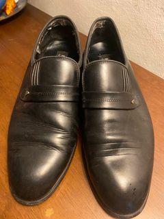 Black shoes