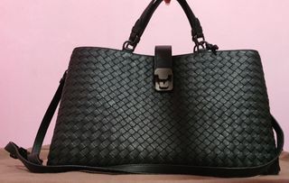 (Category: ) located in . Submitted by ashlynloveshopping (Listing ID 1193895197, Image 1). Description: .