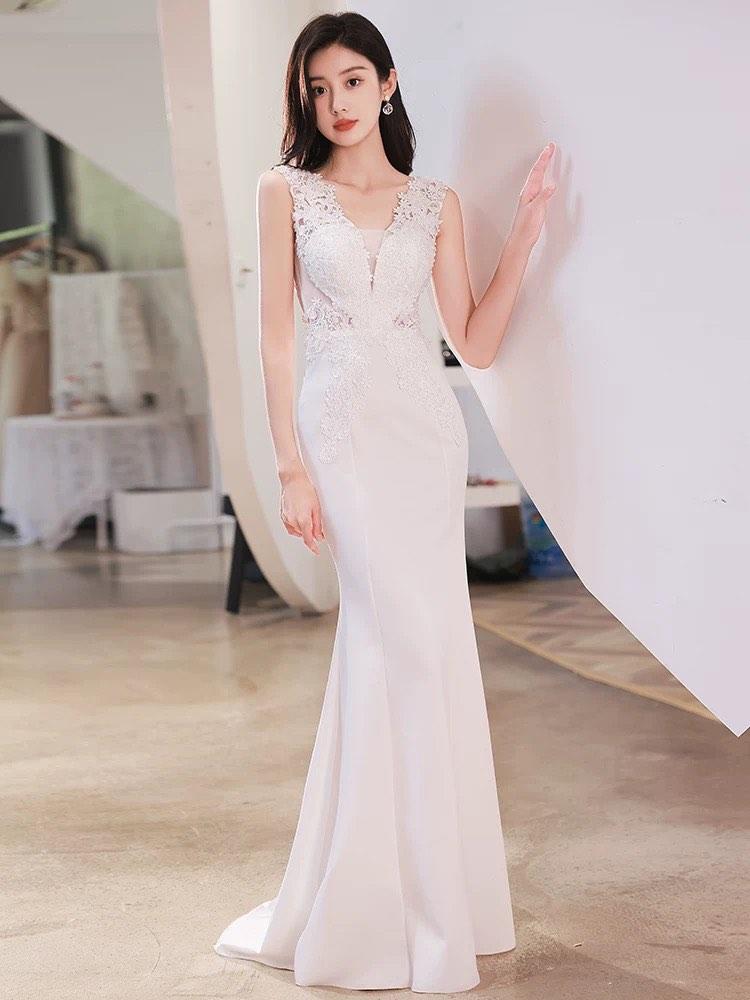 White evening outlet wedding dress