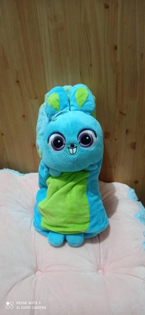 Character Pillow Blankets (Category: Bed Guards) located in Las Pinas. Submitted by rdcgutierrez (Listing ID 1193941210, Image 3). Description: Character Pillow Blankets Pompompurin /original Sanrio- single XXXXXXSOLDXXXXXXXXXX Forky / original Toys story - for toddlers - SOLD Lansay / original Toy story - for toddlers only - 350.00 Bear pillow blanket 3in1 (pillow/handwarmer/blanket) with paper tag - 350.00 Stitch Bootleg - single - sold Rila bo