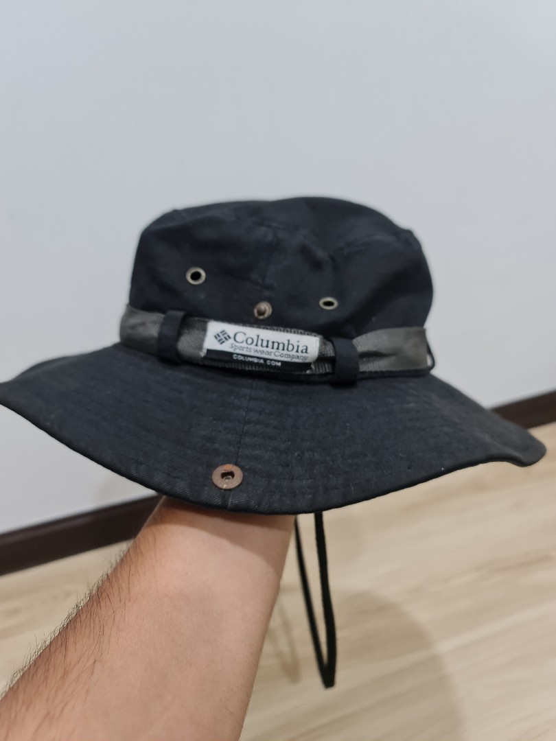Columbia bucket hat, Men's Fashion, Watches & Accessories, Cap & Hats on  Carousell