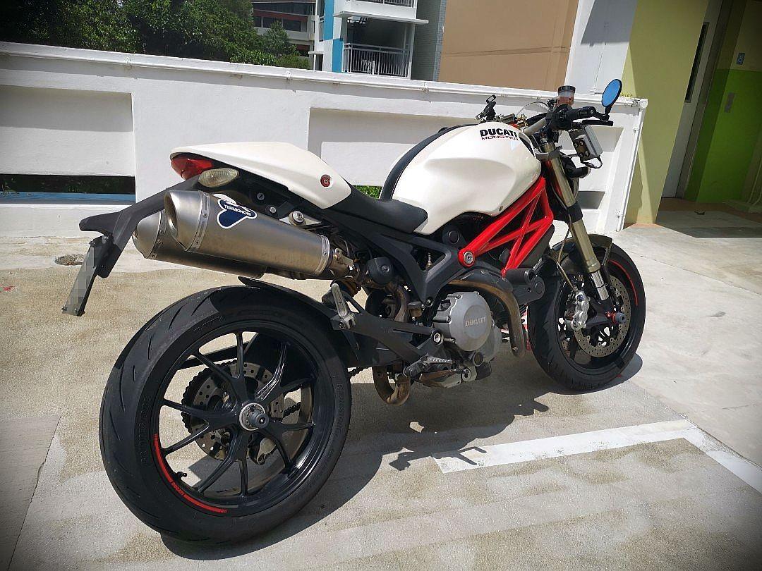 Good conditon Ducati monster 796 for sale. 8 years COE. Legal