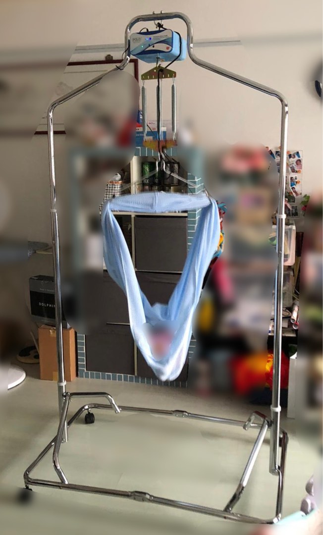 Electronic Spring Cot/ Cradle, Babies & Kids, Baby Nursery & Kids