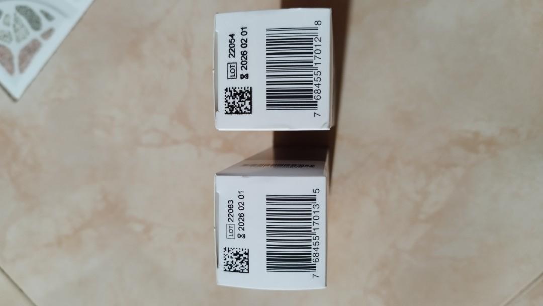 Esenta Sting free skin barrier spray and adhesive remover spray, Health