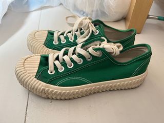 （分類：）位於 。 由 waneee222 提交（商品編號 1193863113，圖片 1）。簡介： 。