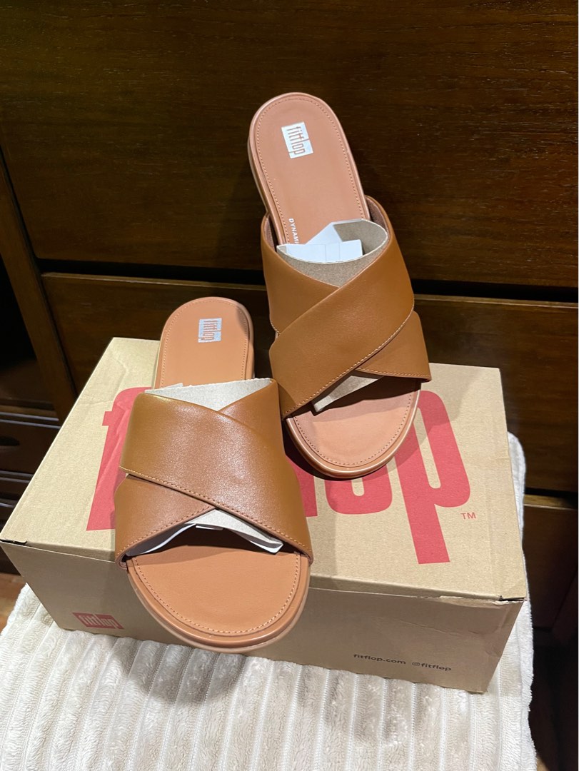 Fitflop Gracie leather cross slides, Women's Fashion, Footwear, Slippers  and slides on Carousell