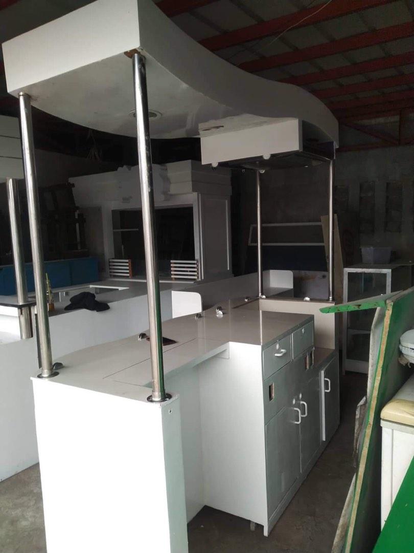 Food Cart or Kiosk (Category: Food Organization & Storage) located in Santa Rosa. Submitted by bookishcase (Listing ID 1193791003, Image 2). Description: .
