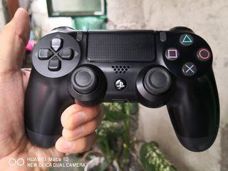FOR SALE: SONY DS4 CONTROLLER VERSION 2,  NO ISSUE, MAKINIS,