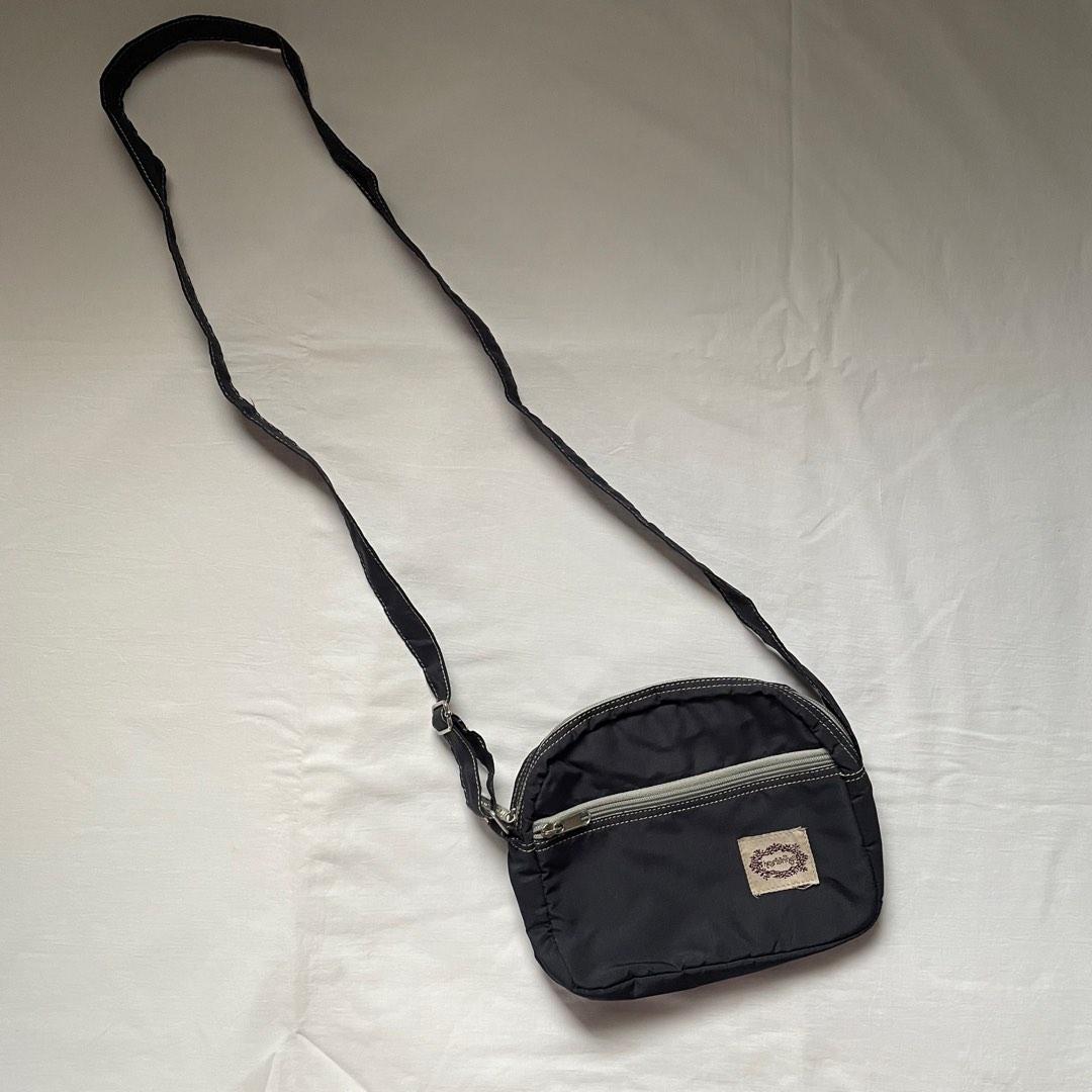 Heartstring sling bag outlet