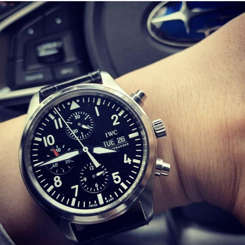 IWC Pilot Chronograph 371701 Luxury Watches on Carousell