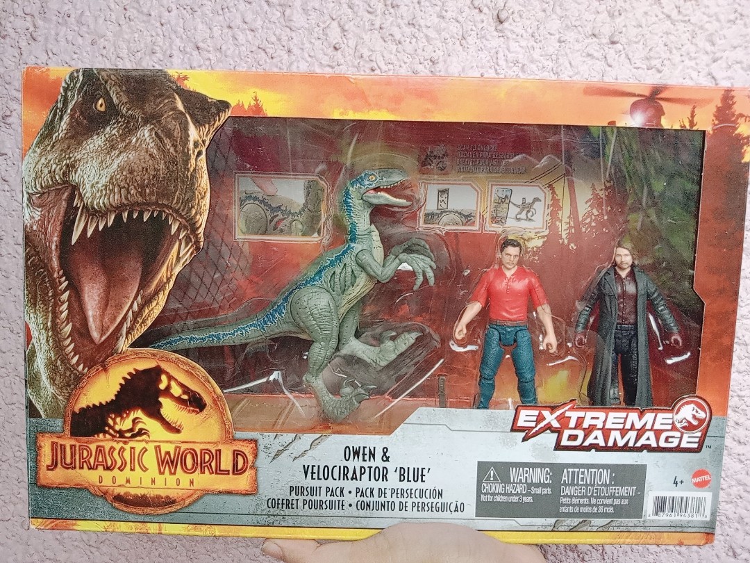 Jurassic World Dominion Owen Grady & Velociraptor Blue Pursuit Pack