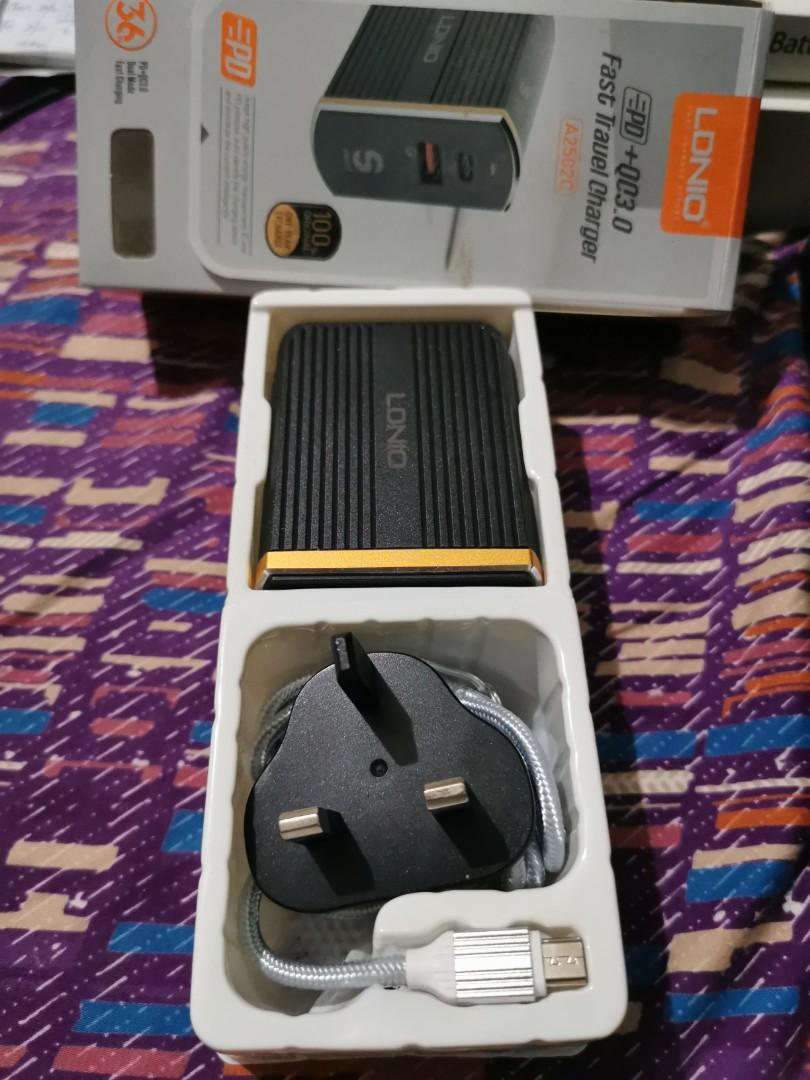 LDNIO A2502C PD + QC3.0 Fast Travel Charger Expert With USB Port & Type ...