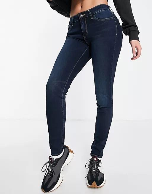 Levi's 711 Skinny Jeans (W26 L30), Women's Fashion, Bottoms, Jeans &  Leggings on Carousell