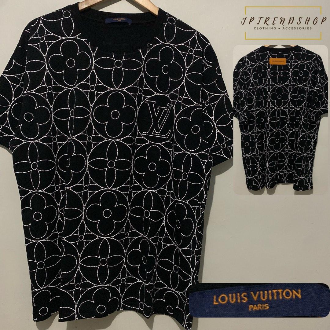 WTS: Used Louis Vuitton Signature 3D Pocket Monogram T Shirt, Luxury,  Apparel on Carousell