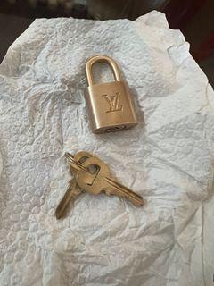 Authentic Louis Vuitton LV PadLock & 2Keys #303 Gold Brass