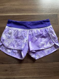(Category: ) located in . Submitted by Lululemon_closet (Listing ID 1193844468, Image 1). Description: .