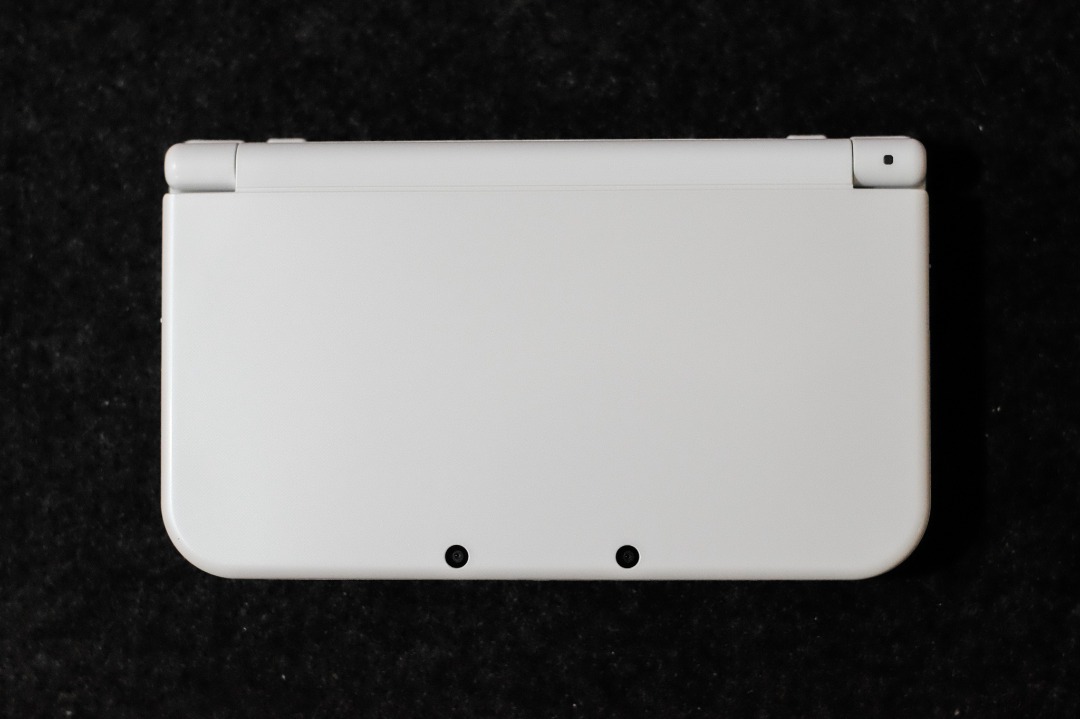 MINT New Nintendo 3DS XL DUAL IPS (Pearl White), Video Gaming, Video