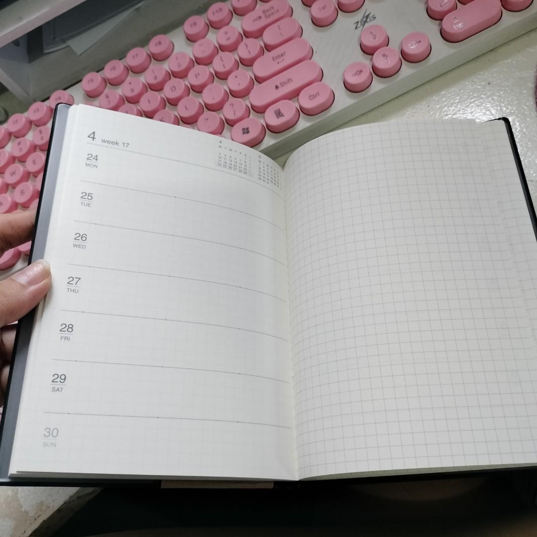 Muji 2023 B6 Planner Monthly Weekly, Hobbies & Toys, Stationary & Craft