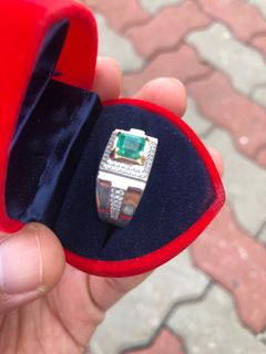 (Category: ) located in . Submitted by rabeinsclothing (Listing ID 1193848898, Image 1). Description: .