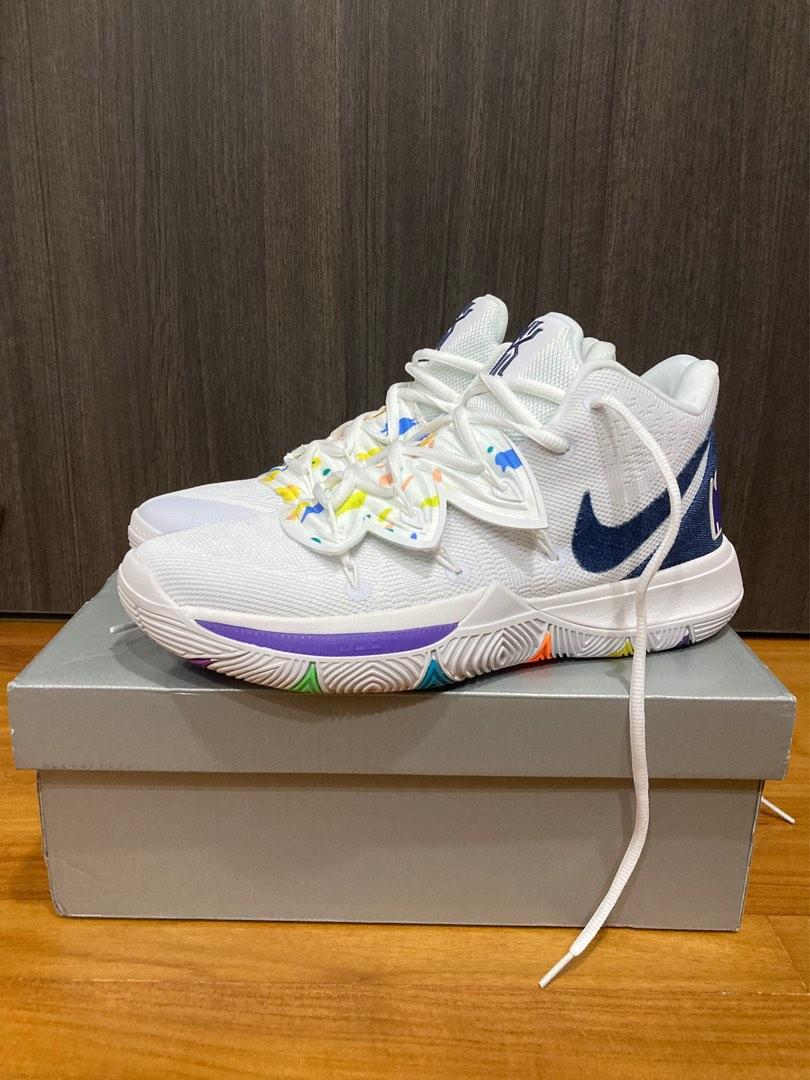 Have a on sale nike day kyries