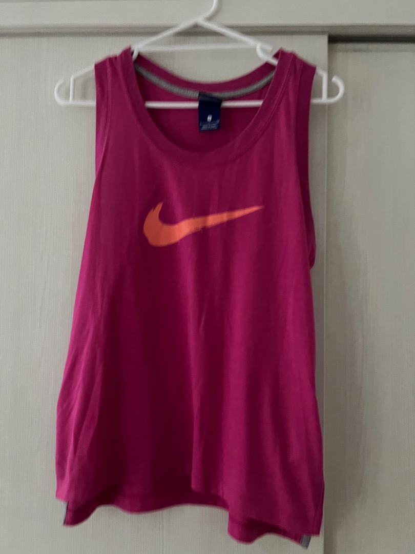 womens nike hightops