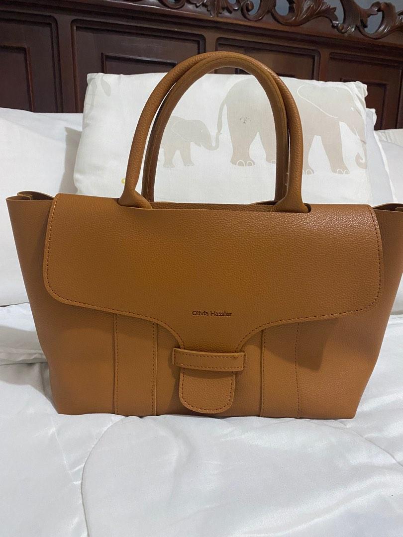 Olivia Hassler Handbag (Category: Luxury Bags & Wallets) located in Ilagan. Submitted by dbankerscloset (Listing ID 1193930857, Image 1). Description: .