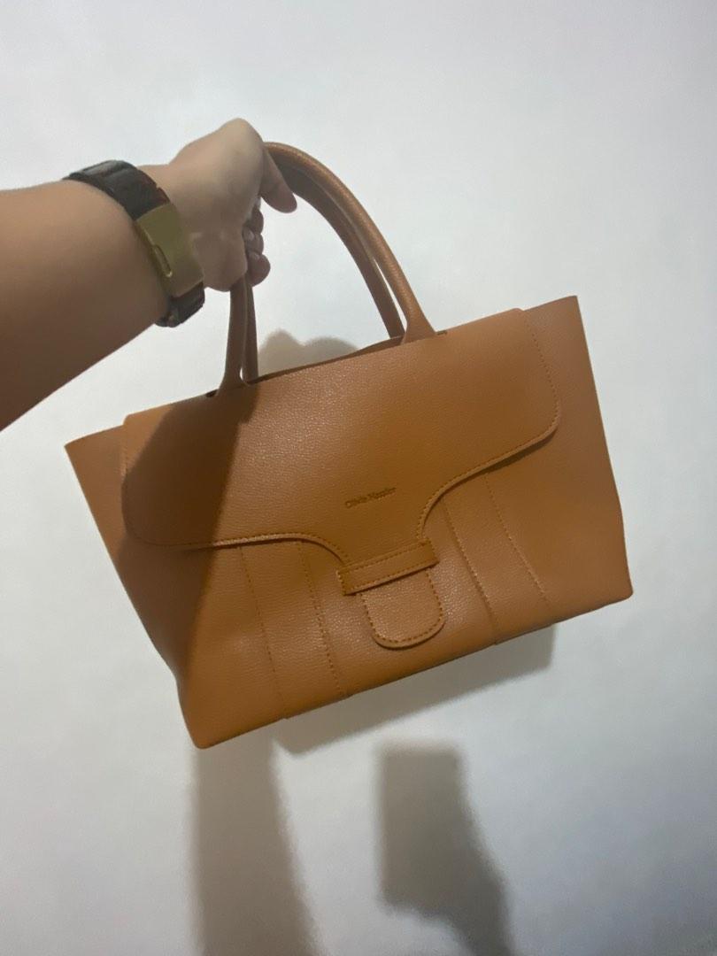 Olivia Hassler Handbag (Category: Luxury Bags & Wallets) located in Ilagan. Submitted by dbankerscloset (Listing ID 1193930857, Image 3). Description: .