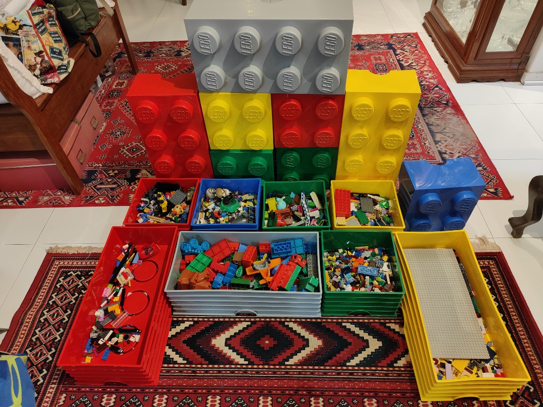  Lego Containers