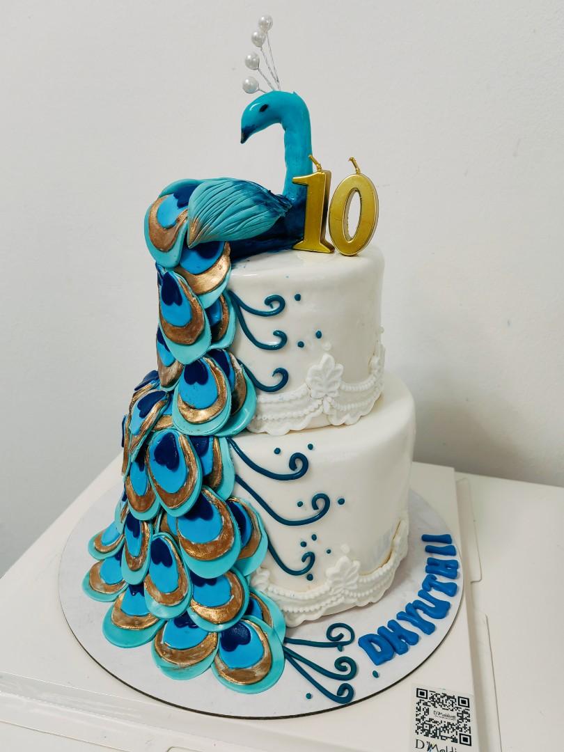 6 Unbelievable Peacock Wedding Cakes - BeachBride.com