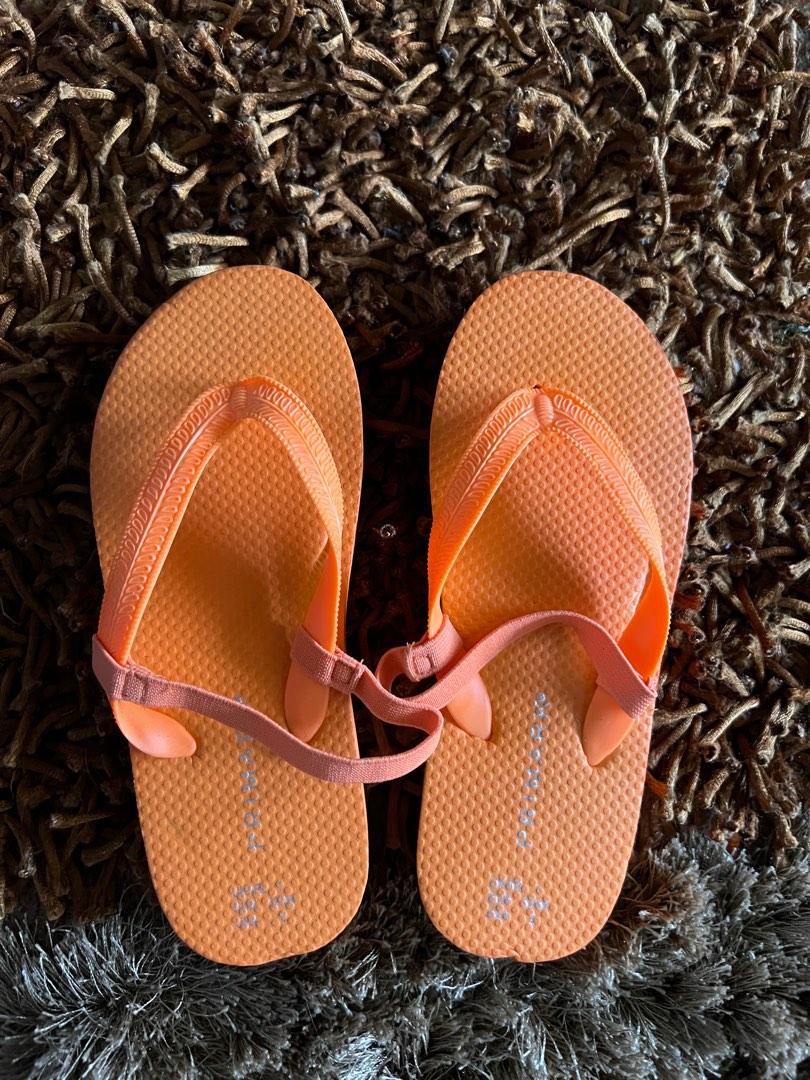 Primark kids flip flops top