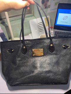 (Category: ) located in . Submitted by closetsquad (Listing ID 1193965636, Image 1). Description: .
