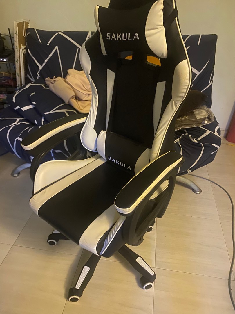 SAKULA Gaming Chair budget Rm130 Only, Furniture & Home Living
