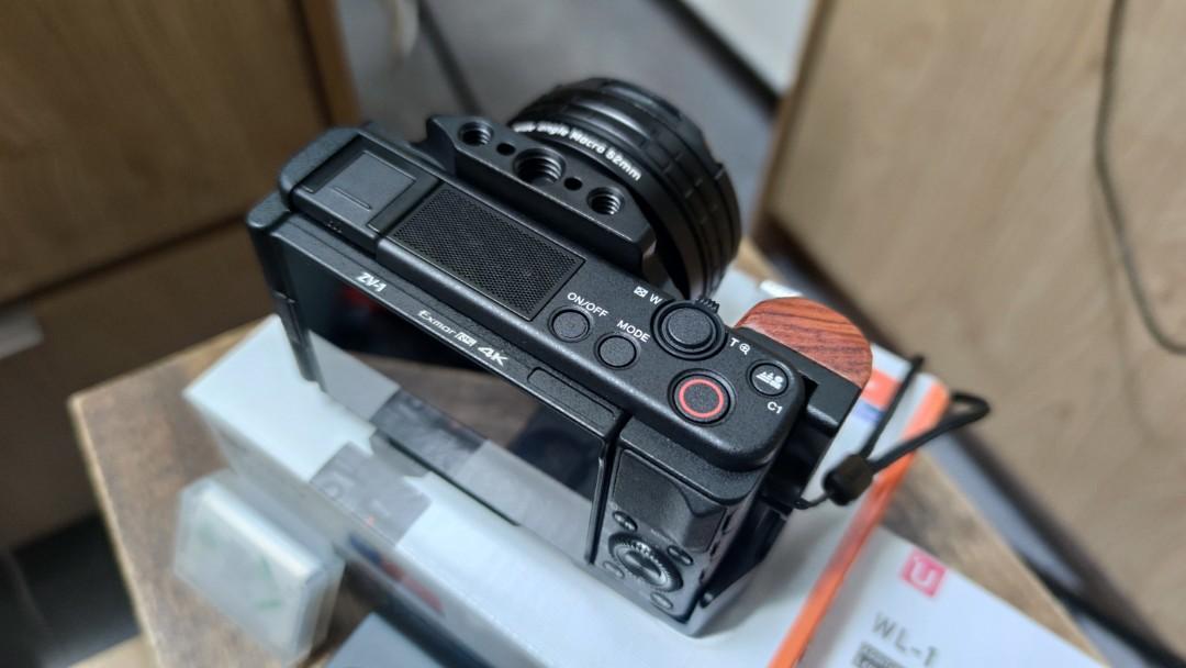 Sony zv1 + free casing + micro lens + battery+ SD card, Photography