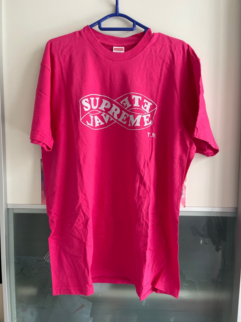 Supreme Tee size L, 男裝, 上身及套裝, T-shirt、恤衫、有領衫- Carousell