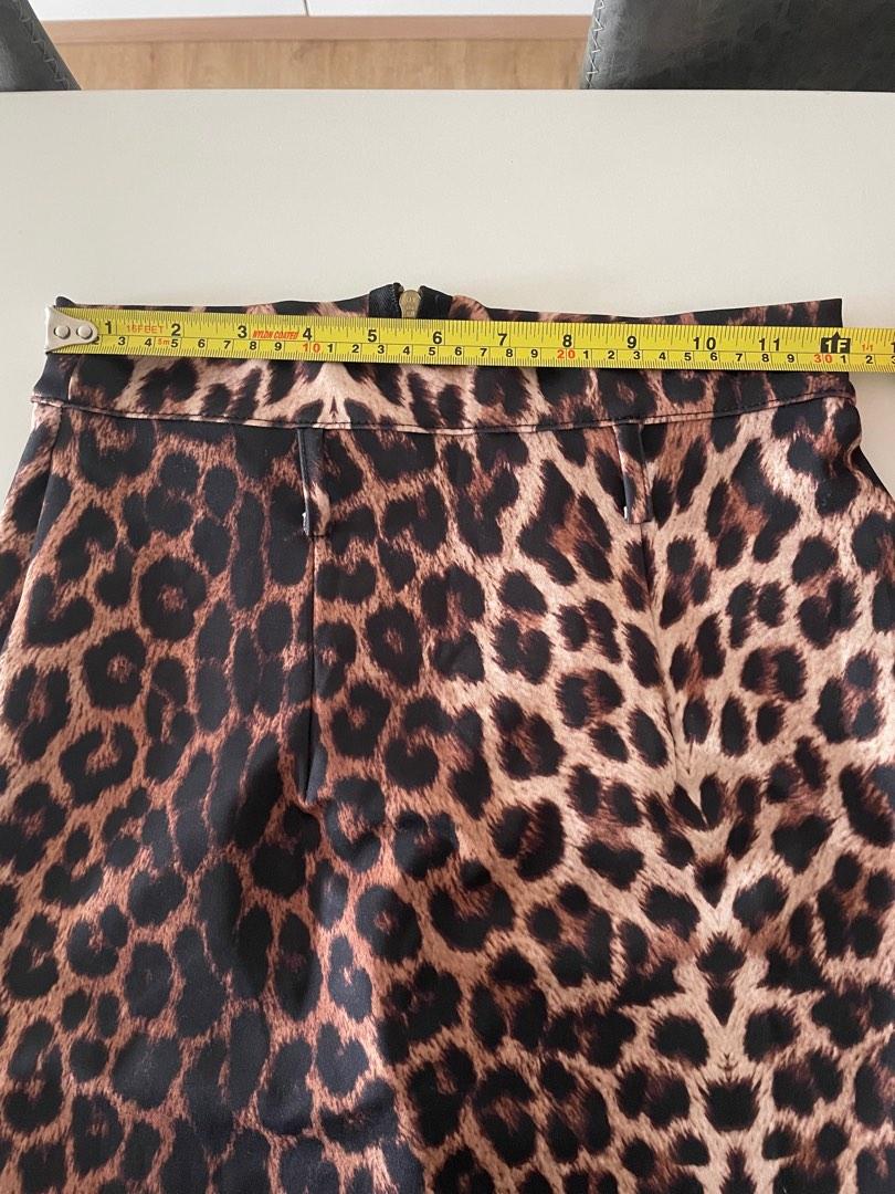 Topshop Leopard Print Skirt, Women's Fashion, Bottoms, Skirts on Carousell