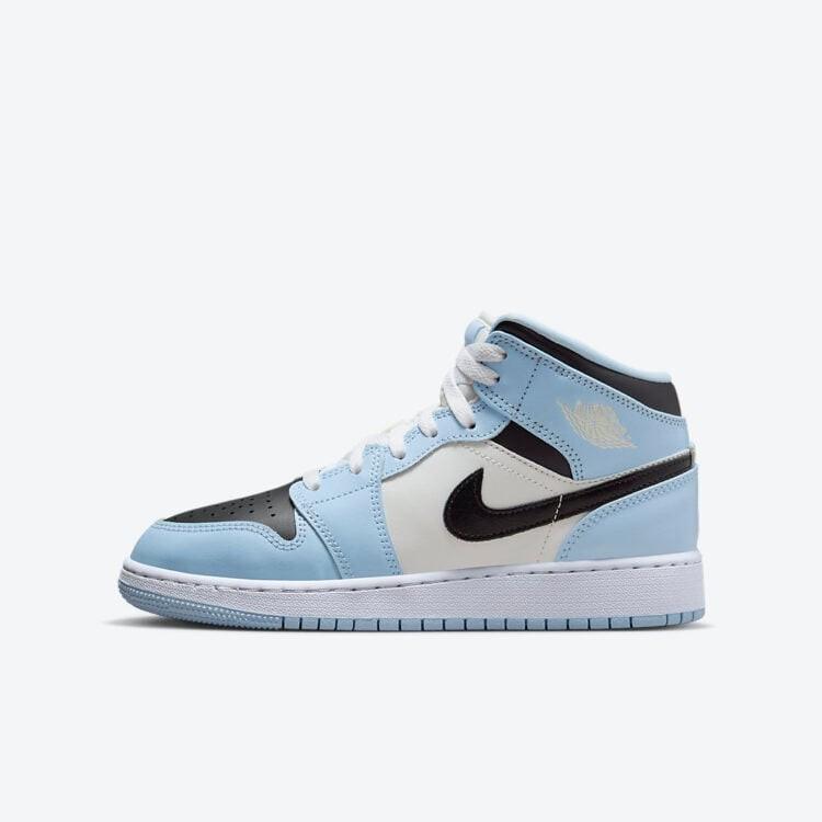 US5Y] RTP Air Jordan 1 Mid GS Ice Blue, Women's Fashion, Footwear, Sneakers  on Carousell