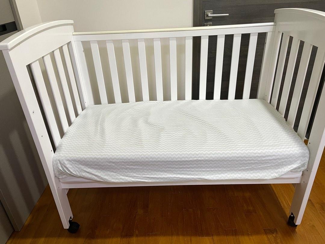 Used baby / toddler cot, Babies & Kids, Baby Nursery & Kids Furniture