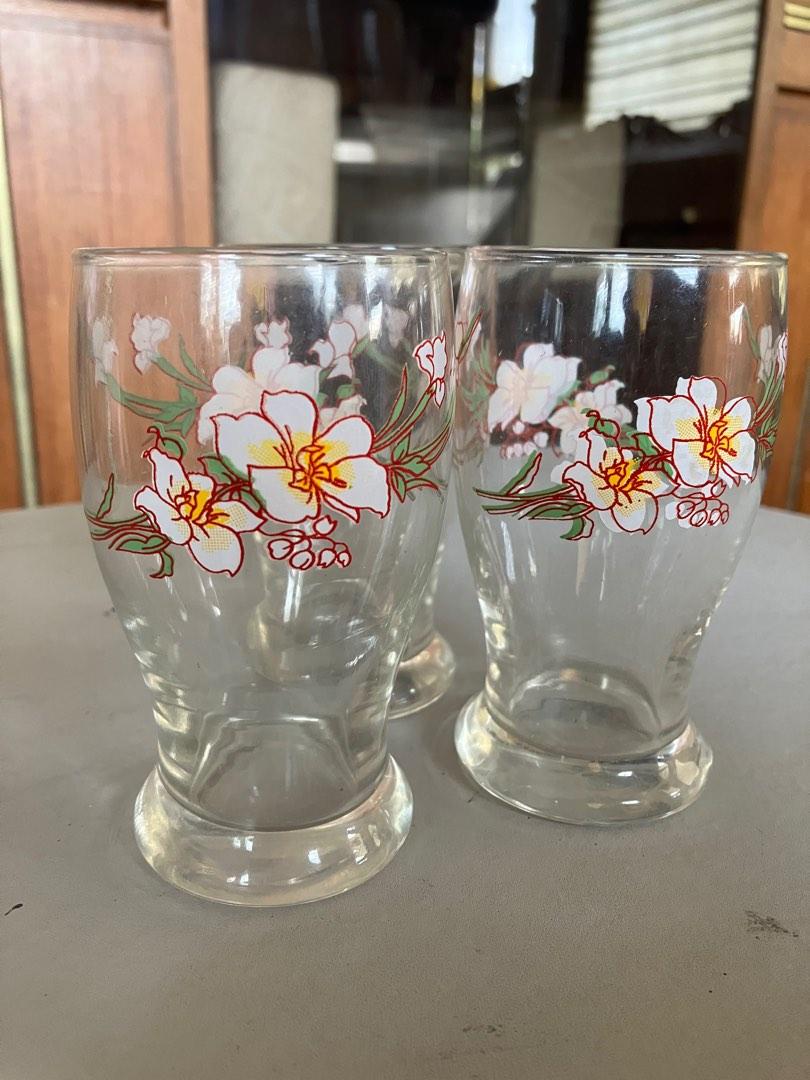 Vintage Glassware (Set B) (Category: Other Kitchenware & Tableware) located in Las Pinas. Submitted by randomitems01 (Listing ID 1193822962, Image 2). Description: Vintage Glassware (Set B) Slightly Used Php 150 Last Price Posted.
