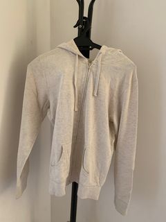 (Category: ) located in . Submitted by cutecloset24 (Listing ID 1193909217, Image 1). Description: .