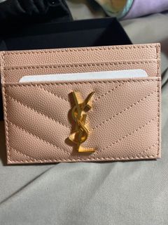 （分類：）位於 。 由 lululemonlorlor 提交（商品編號 1193914156，圖片 1）。簡介： 。