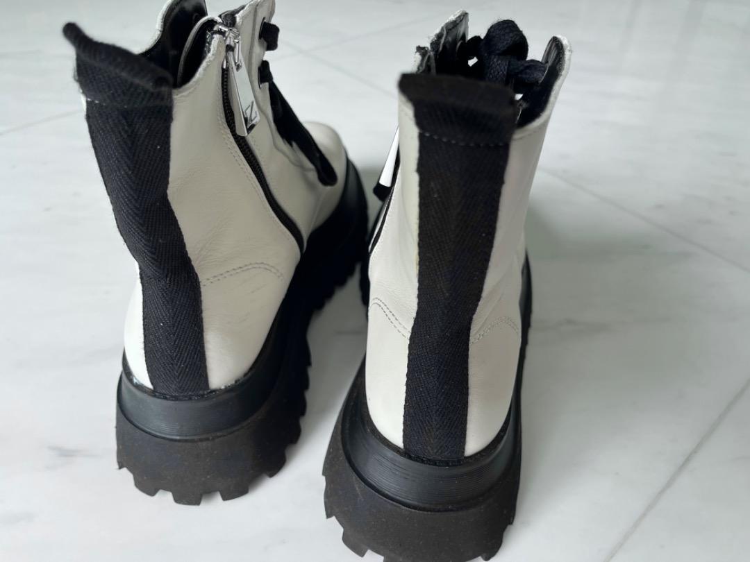 White leather booties zara store