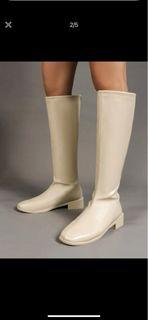 Zip back boots