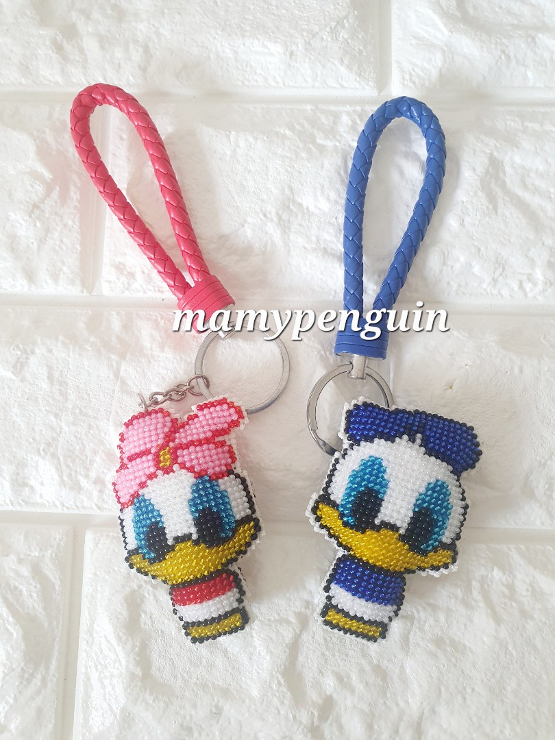 100 Hand Sew Disney Donald Duck And Daisy Couple Keychains Holder Set Hobbies And Toys Stationery 5689