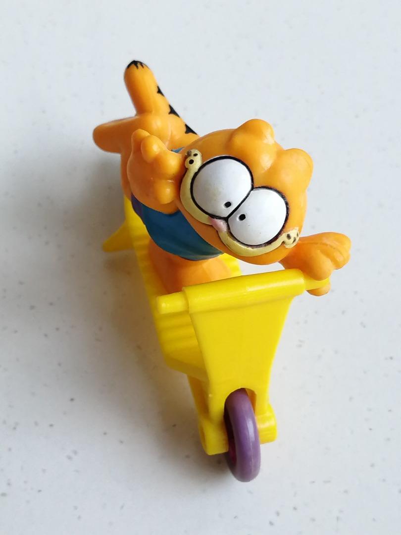 1987 Set: Garfield On The Move - Kick-board. McDonaldland [Good Morning ...