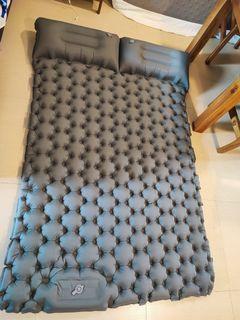 2 Person Air mattress with pillow