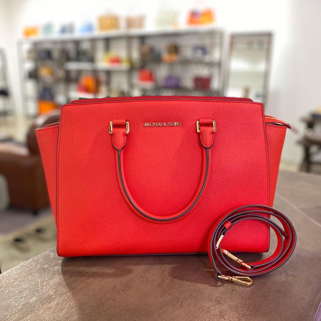 ?% Authentic Michael Kors Red Color Saffiano Leather Selma Large Shoulder  Bag, Luxury, Bags & Wallets on Carousell