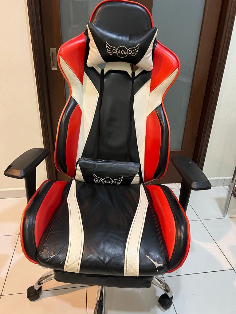 ACE Gaming Chair on Carousell