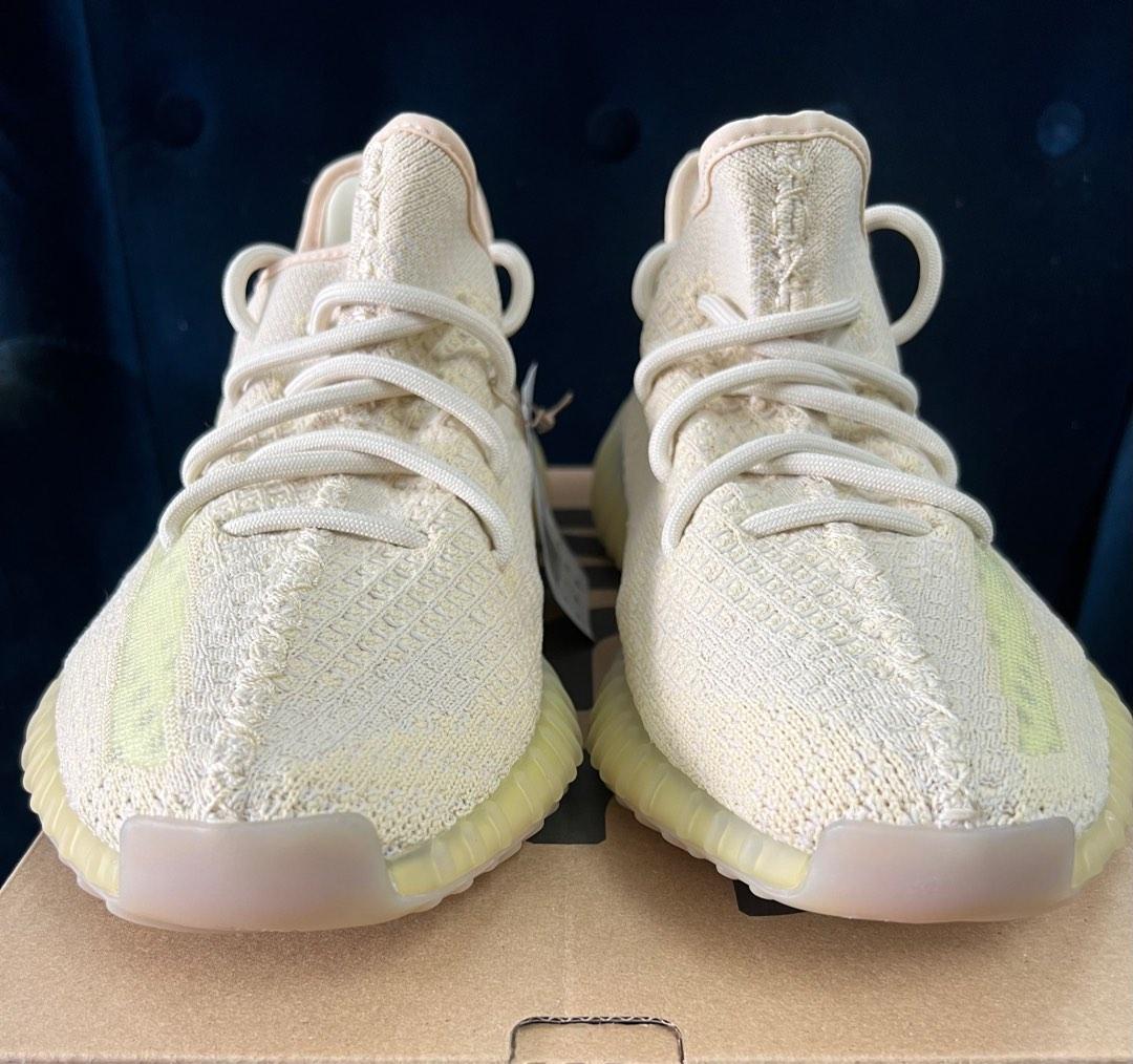 Adidas yeezy 2025 aaa white
